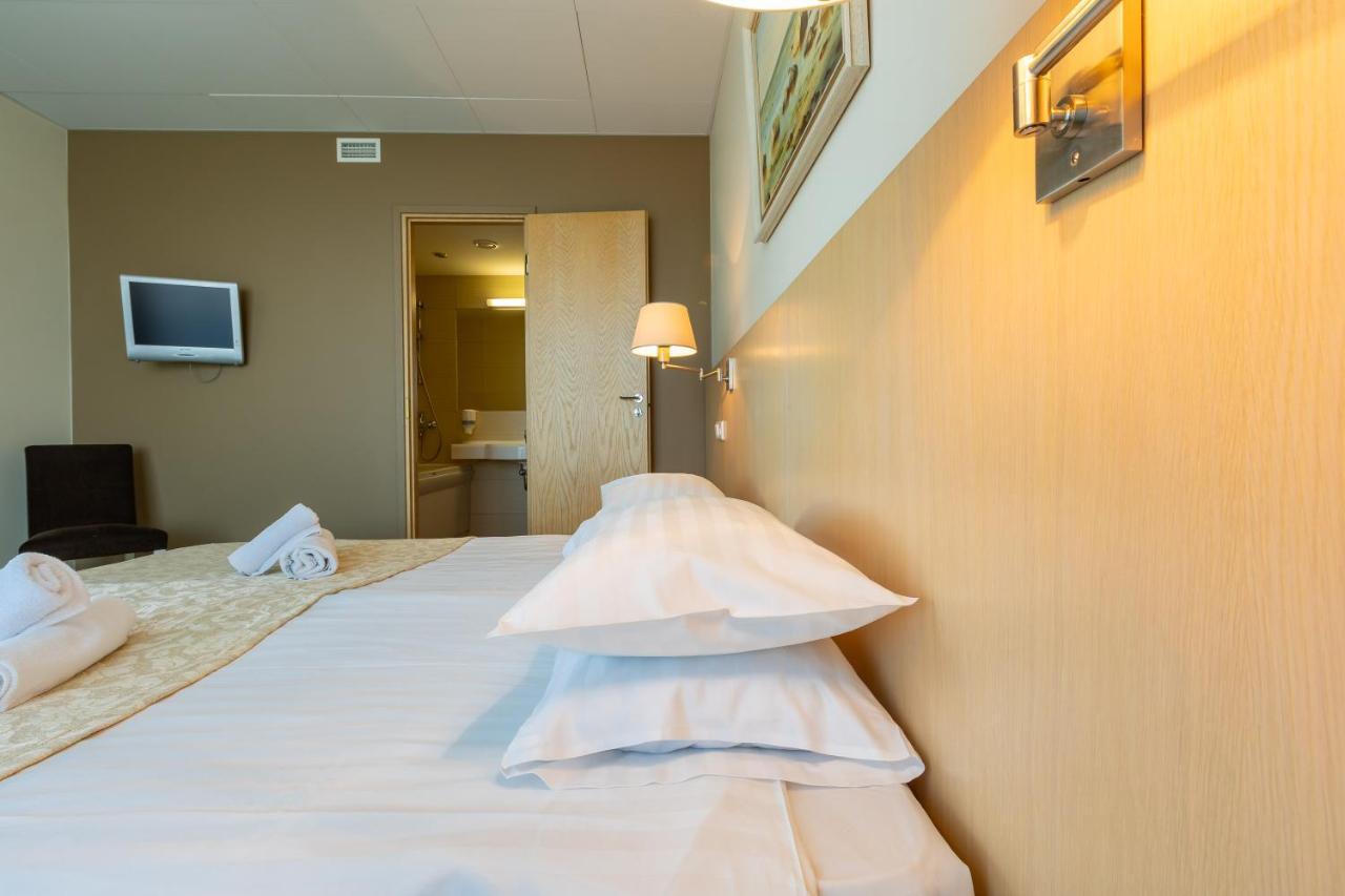 Meri Seaside Hotel & Spa Kuressaare Dış mekan fotoğraf
