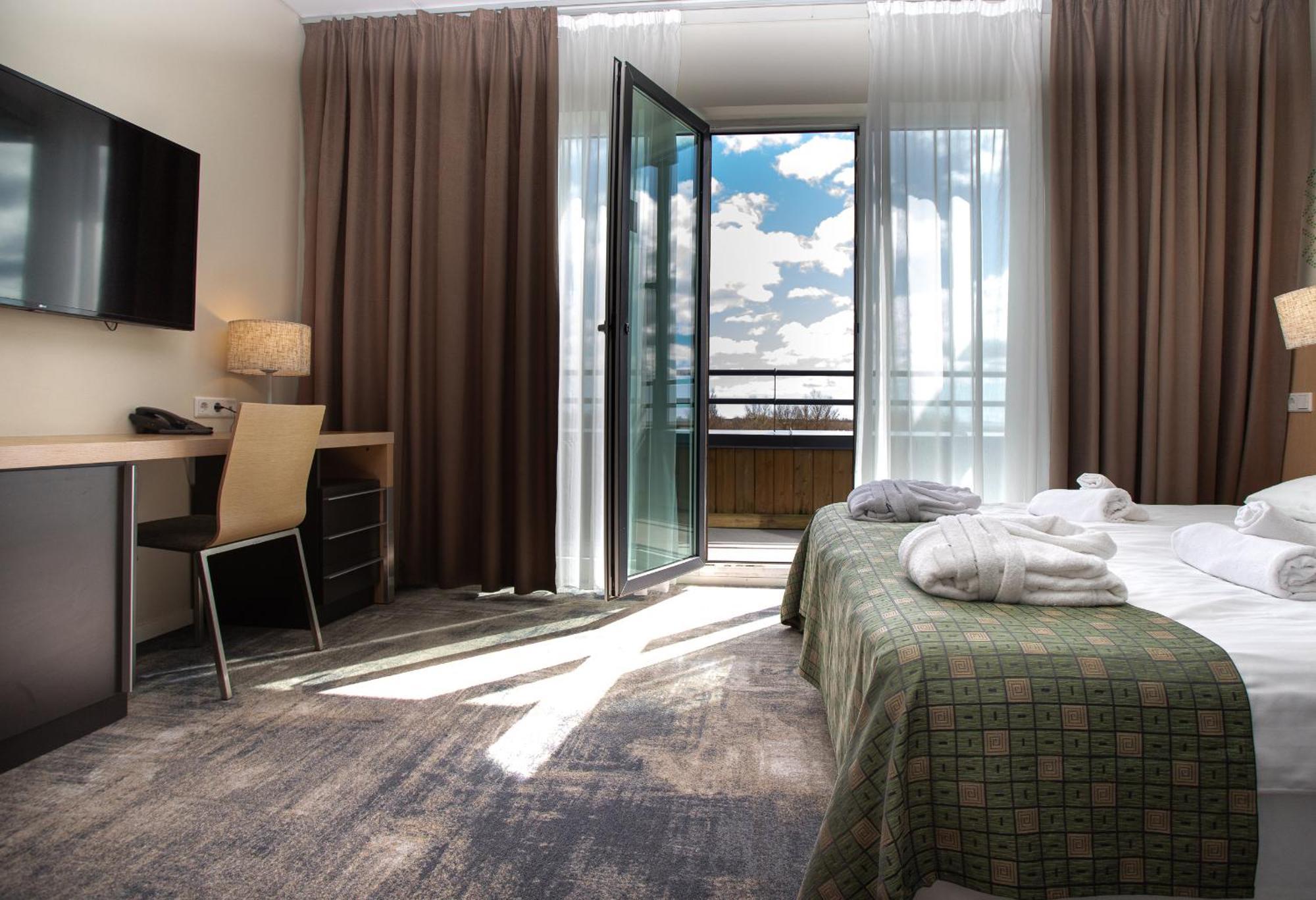 Meri Seaside Hotel & Spa Kuressaare Dış mekan fotoğraf